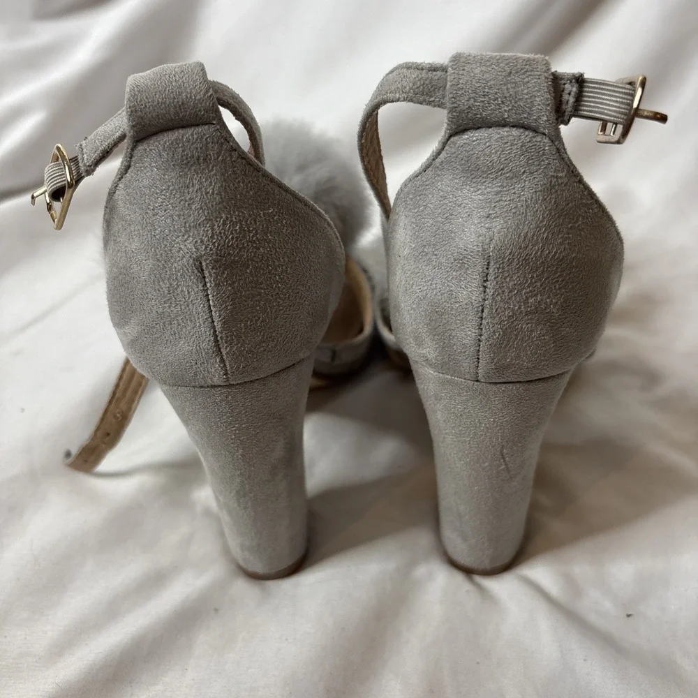 Ashley Stewart Grey Lisa Size 8‎ Pom Pom High Heels Chunky Furry Shoes